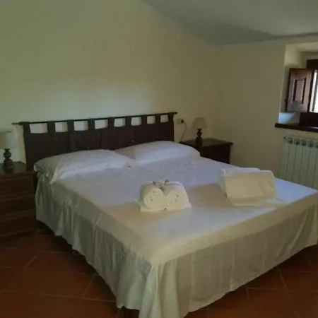 בית נופש Poloturisticoumbria Antico Casale 700 אומברטידה