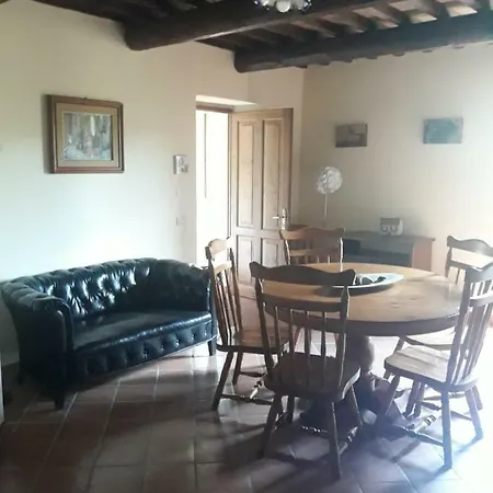 בית נופש Poloturisticoumbria Antico Casale 700